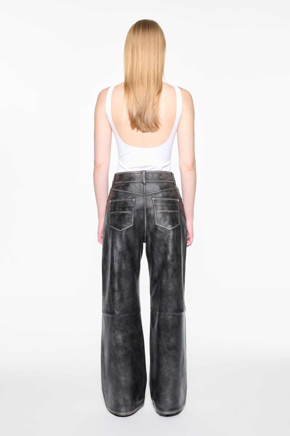 15002_2f25cb1258-66393-7830-89994-3-full