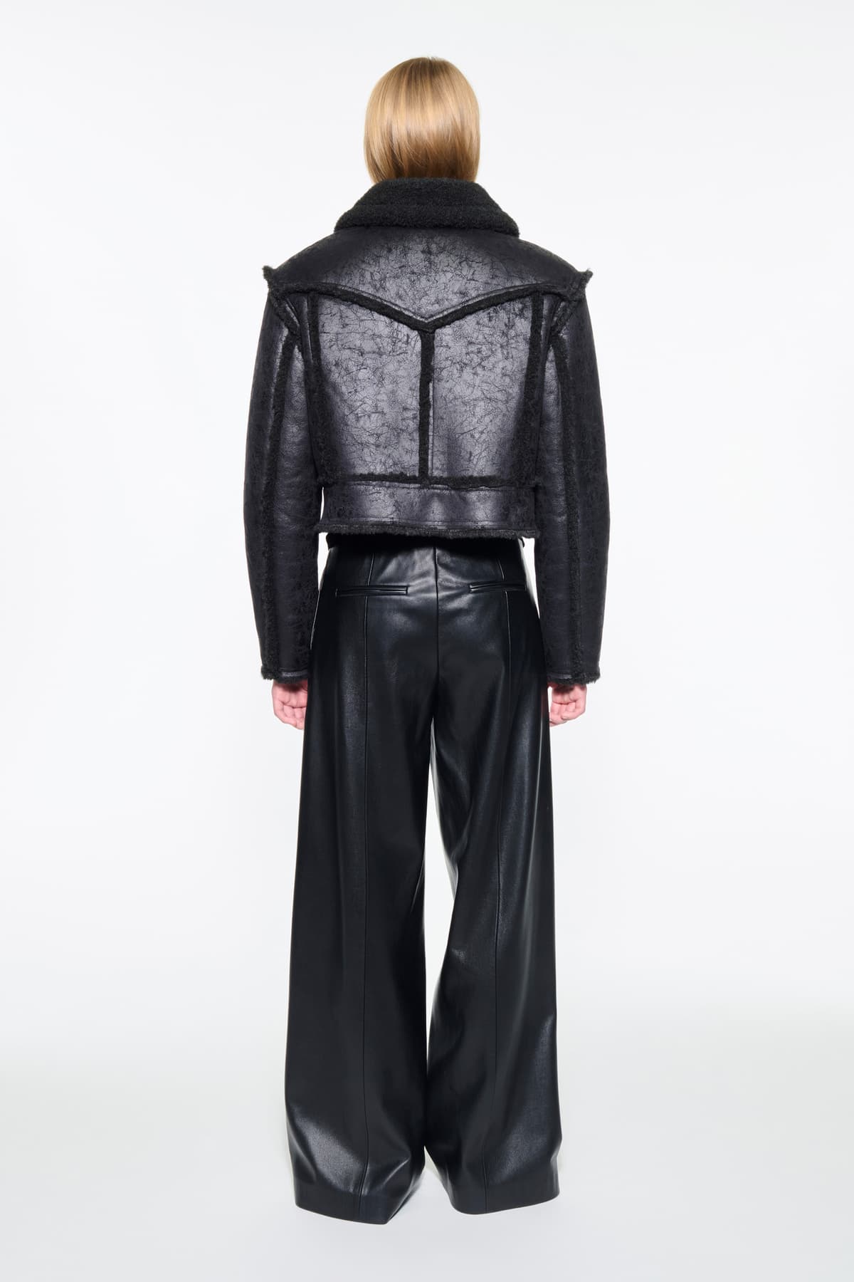 15006_09c65d6845-66402-9996-88410-4-full