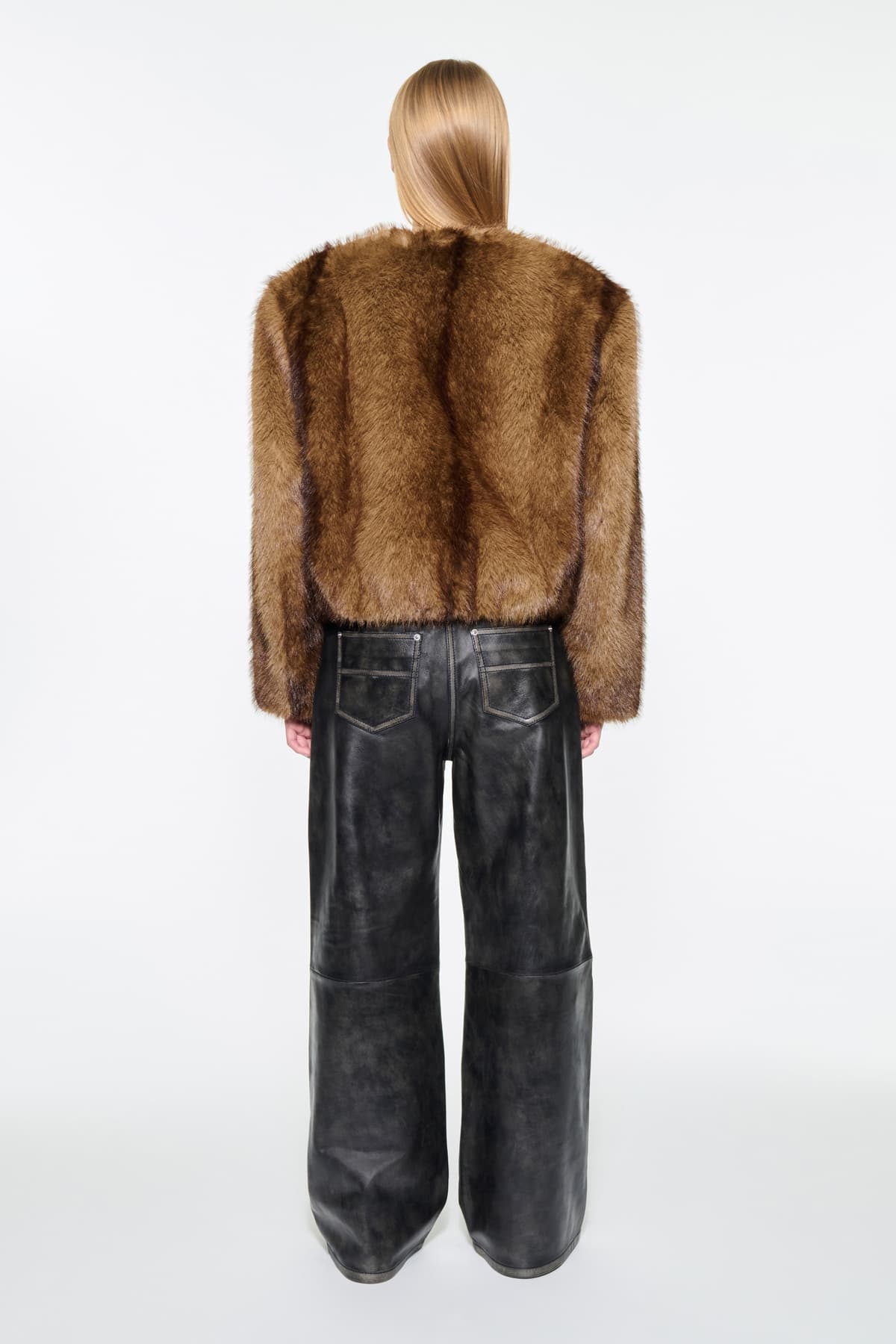 15011_20e5f11d76-66411-9019-87011-4-full