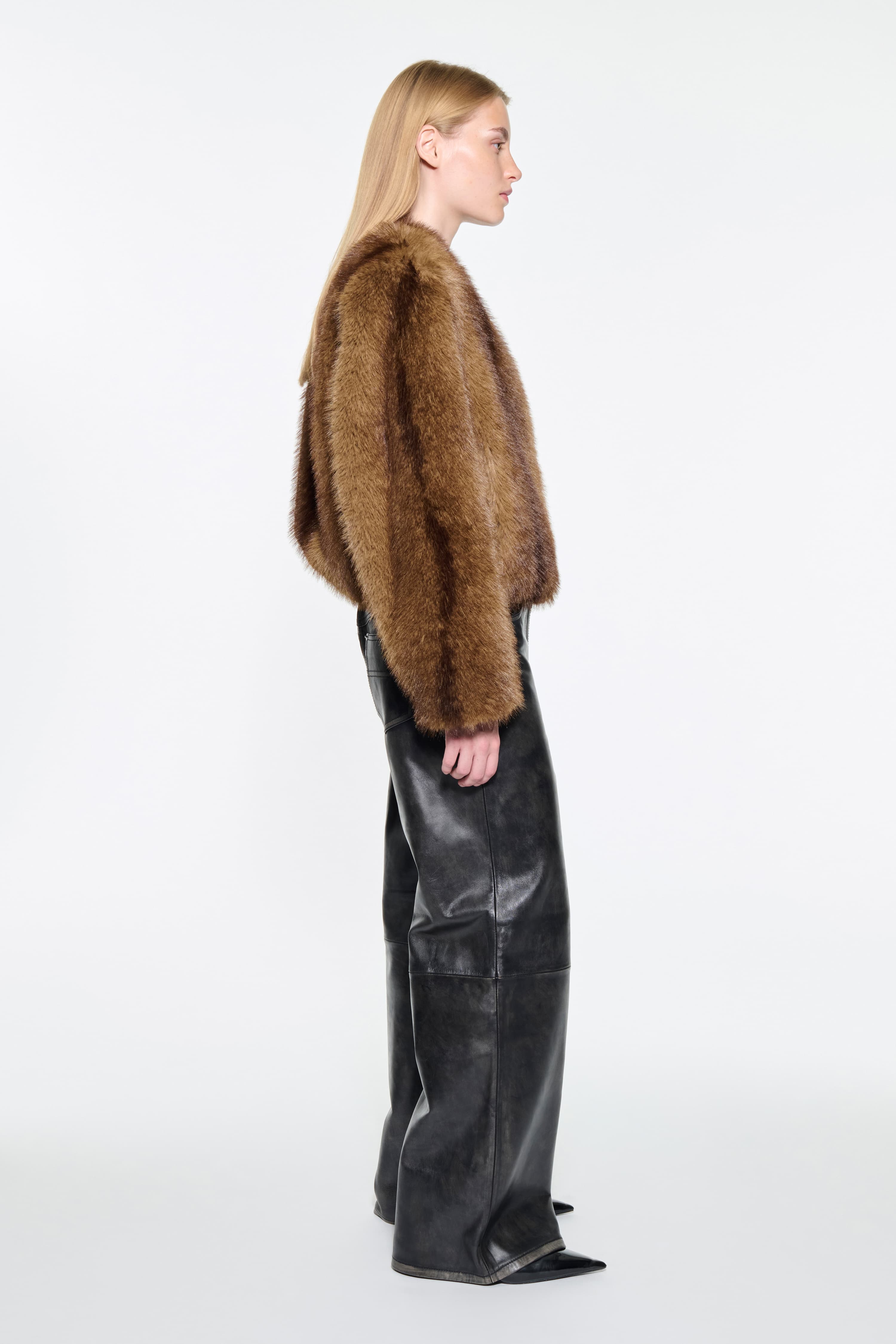 15011_7b17507632-66411-9019-87011-3-original