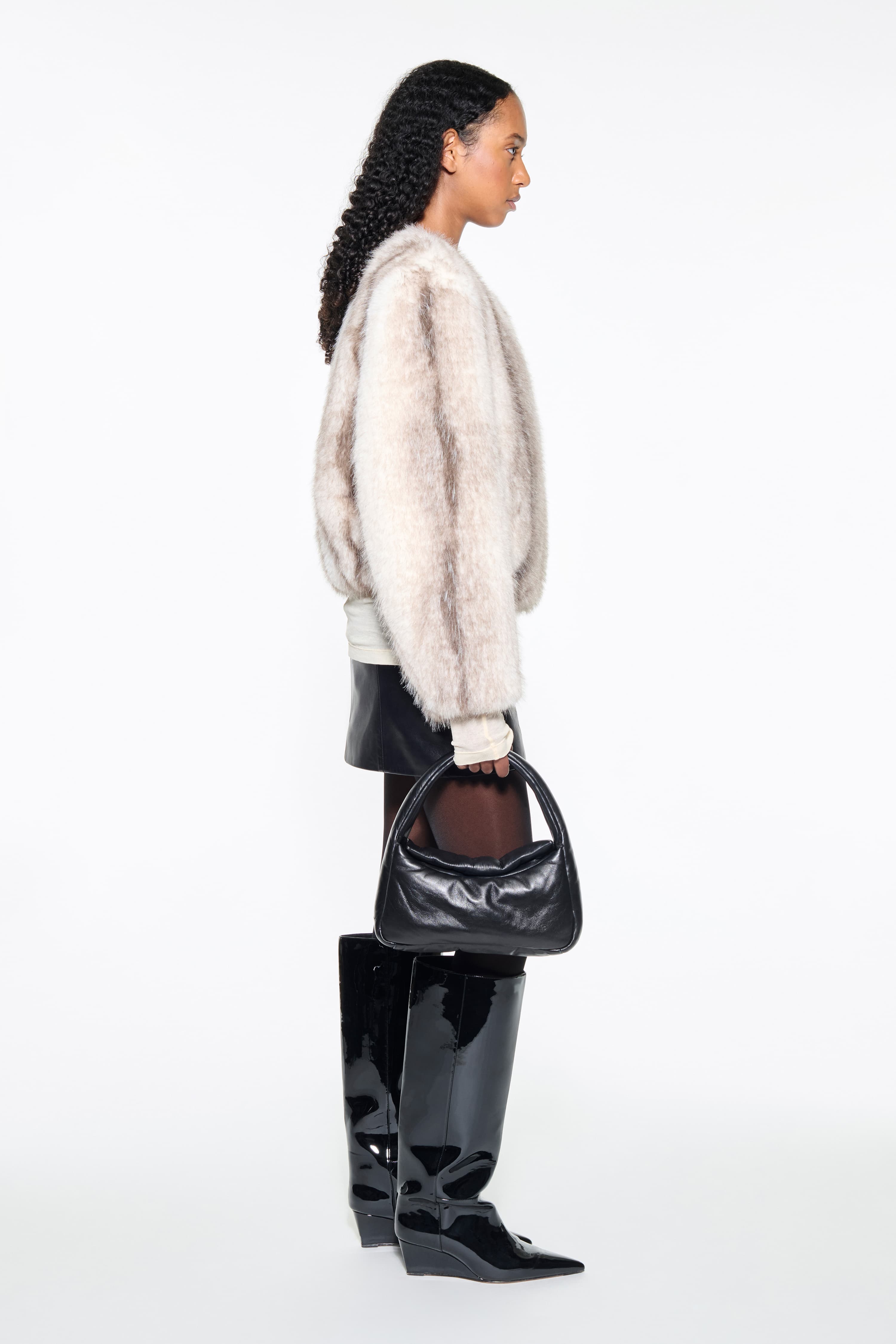 15011_ff7ef2cf99-66411-9019-90210-3-original