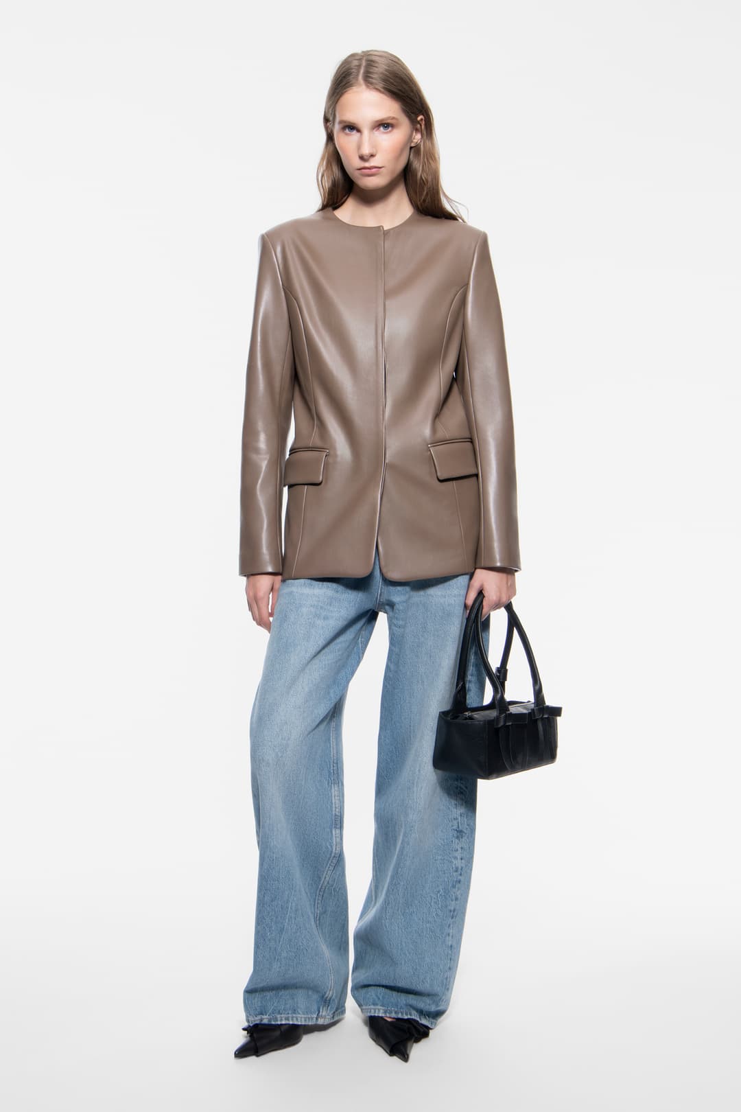 15431_21da28baf4-66646-899510600_01-full