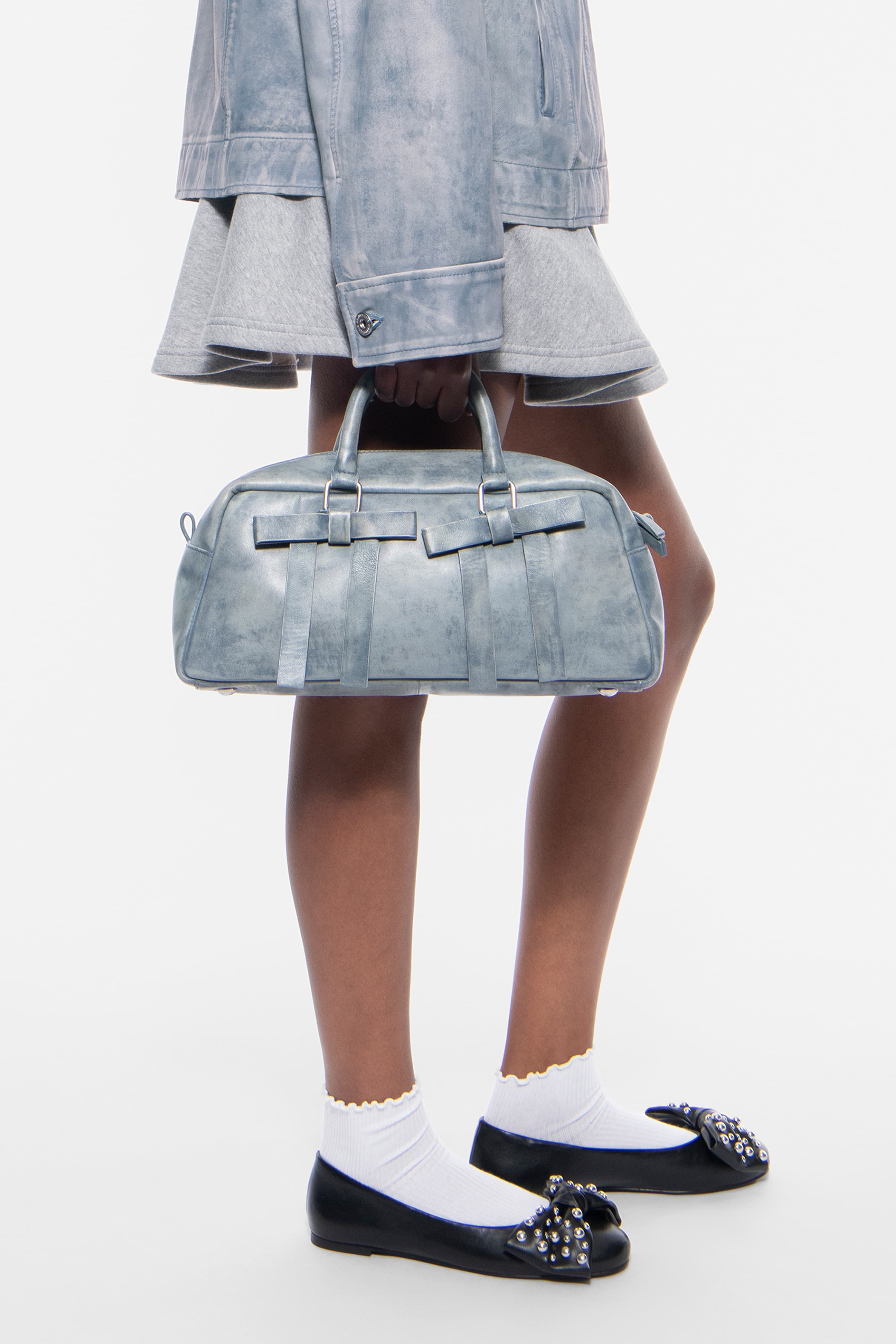 15447_d6a91f291b-66671-7092_cassie_bowling_bag_denim_blue_04-original