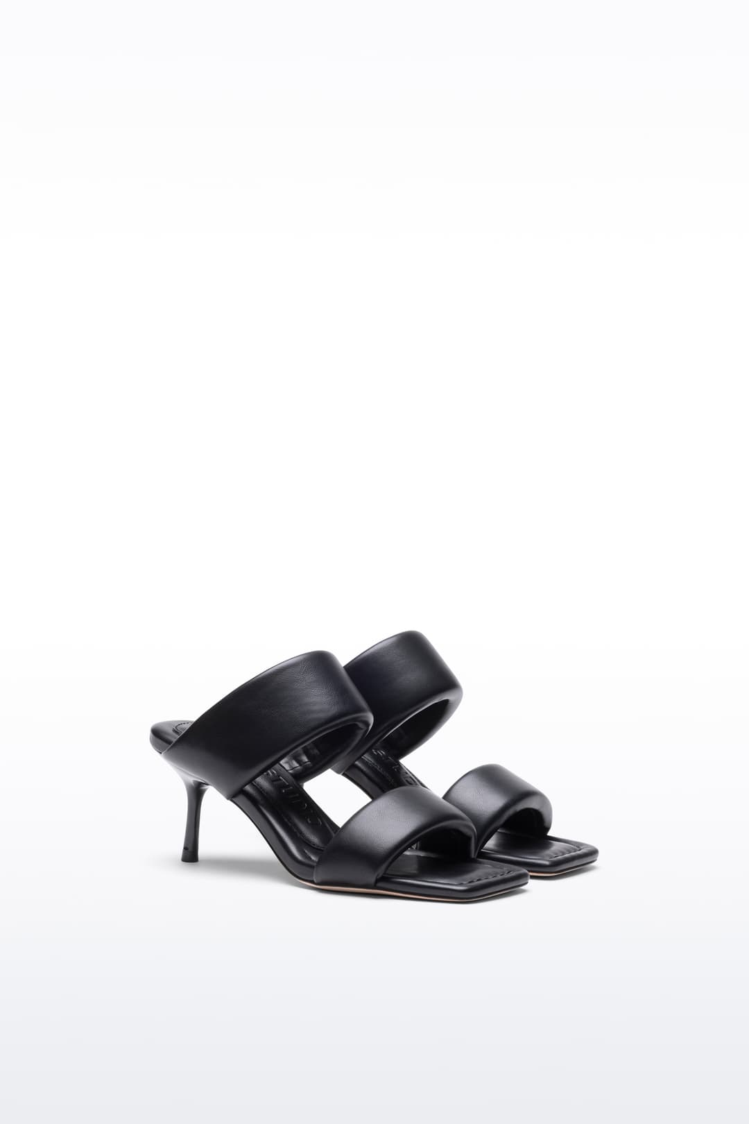 15461_9ce083e03c-66692-8250_madeline_mule_black_0624-full