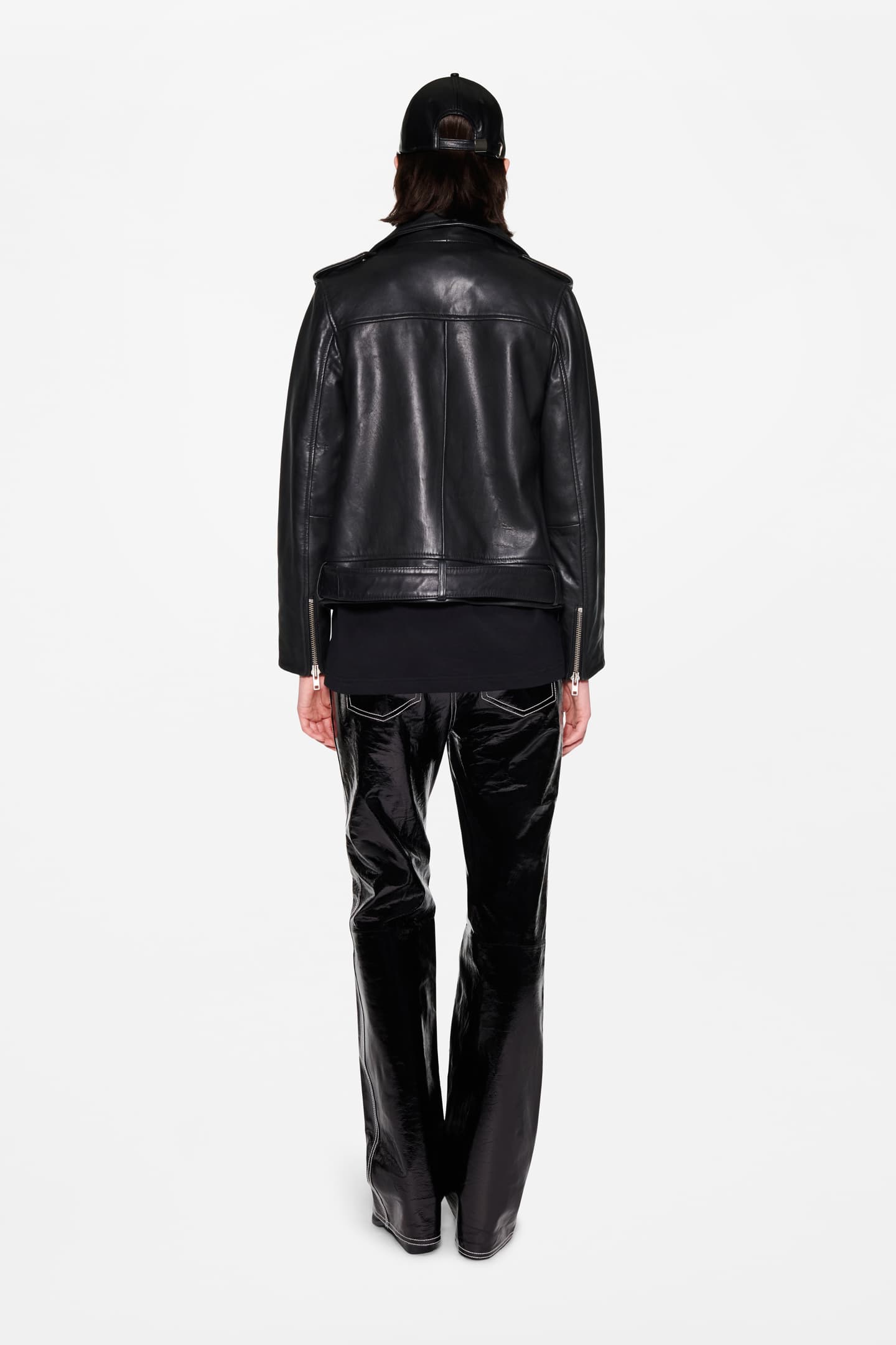 25_8a557b53fa-61158-7030-89900-3-original